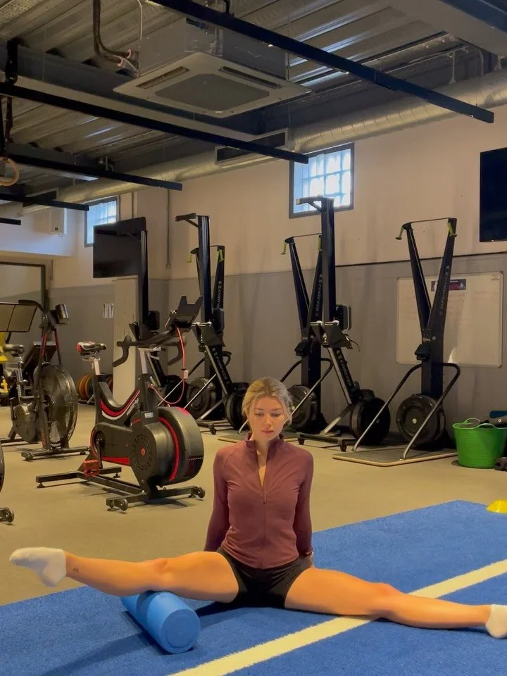 5 EXERCISES FOR STRAIGHTER KNEES 🔥➡️

 🔥 WANT STRAIGHTER KNEES, STRONGER LEGS &amp; HIGHER EXTENSIONS? THIS IS YOUR SIGN TO START TRAINING SMARTER. 🩰💪

Dancers, those clean lines and fully extended knees don&rsquo;t happen by chance &mdash; they 