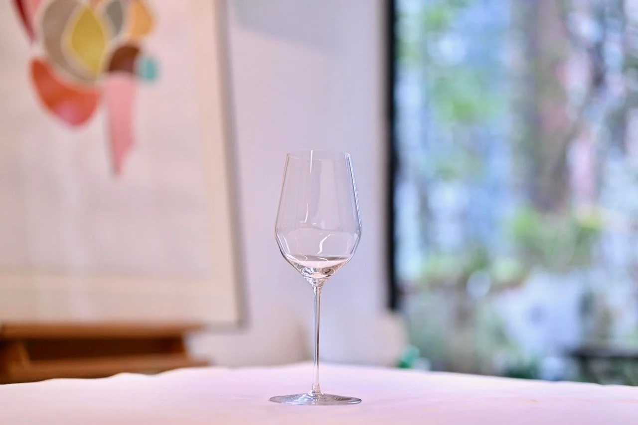 Mark-Thomas-glass-champagne-wine.jpeg