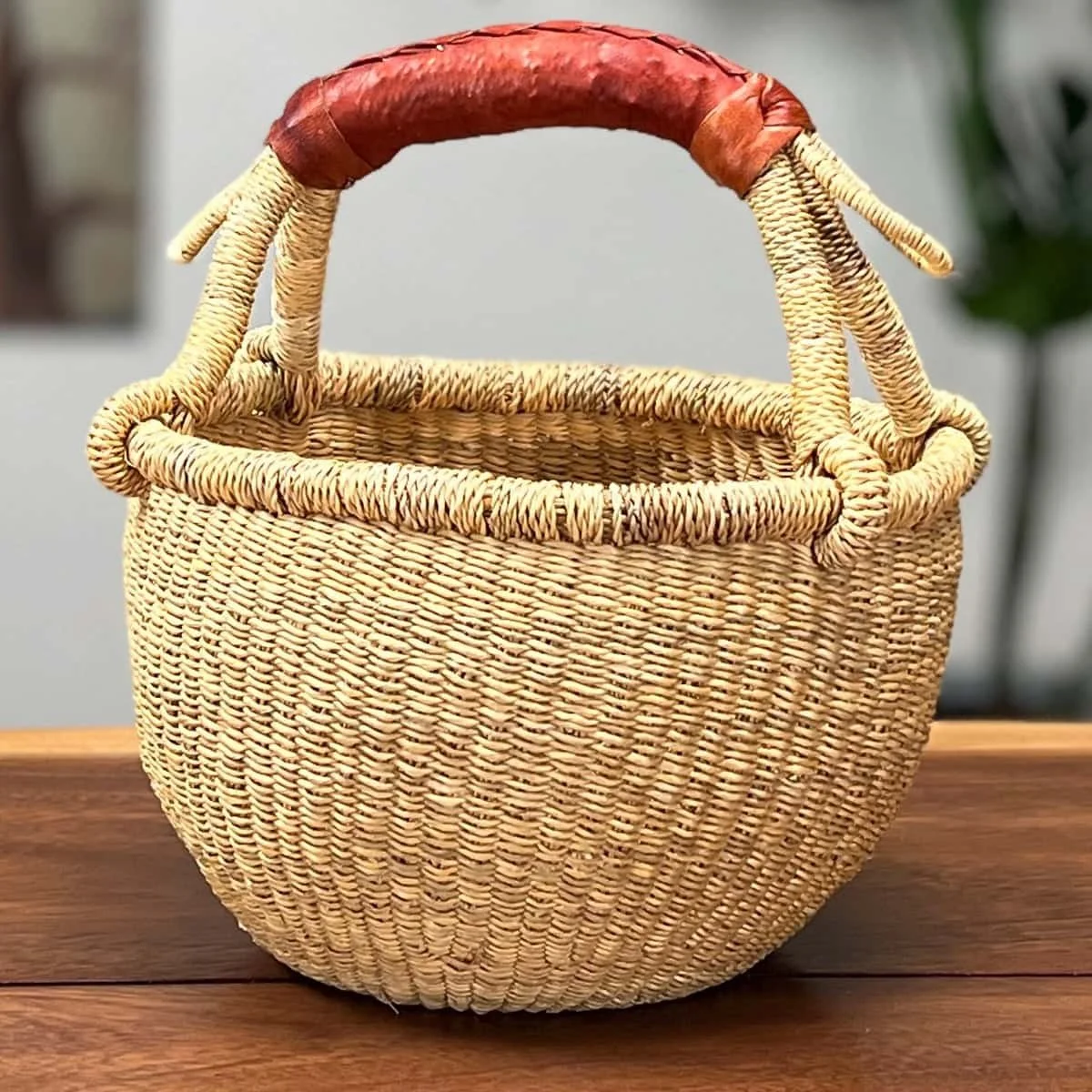 Small Round Bolga Basket - Natural