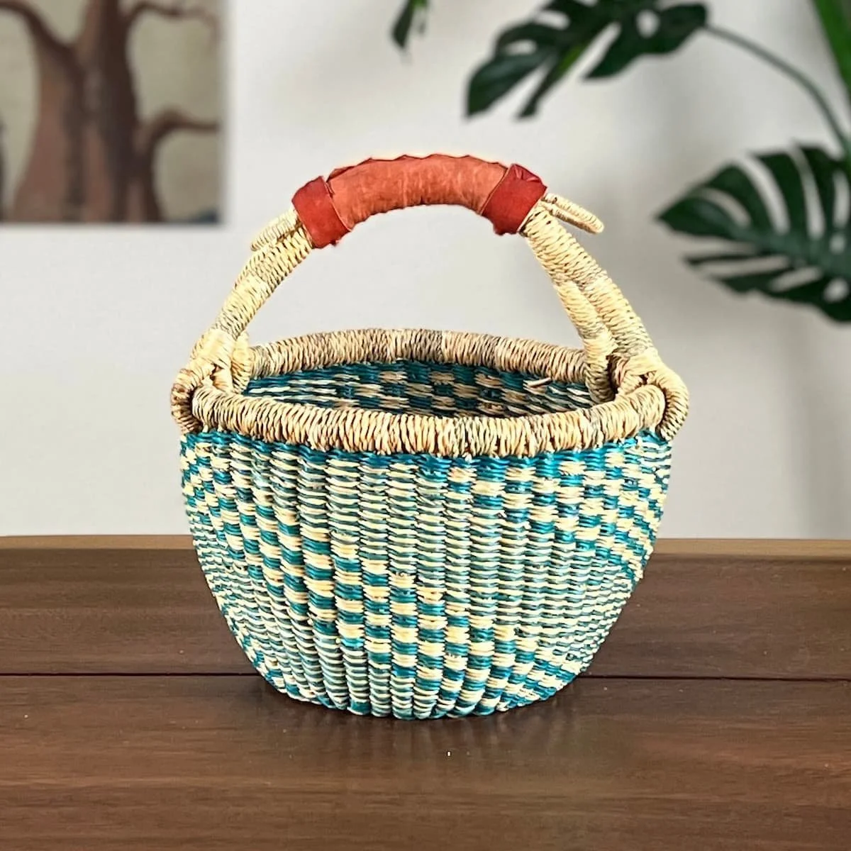 small-round-basket-g149a-405.jpg