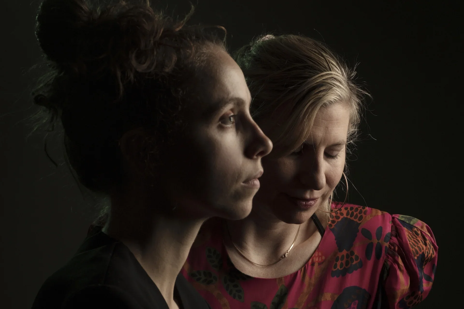 Rebecca Foon with Aliayta Foon-Dancoes, Gladstone Deluxe, and Mishka Stein