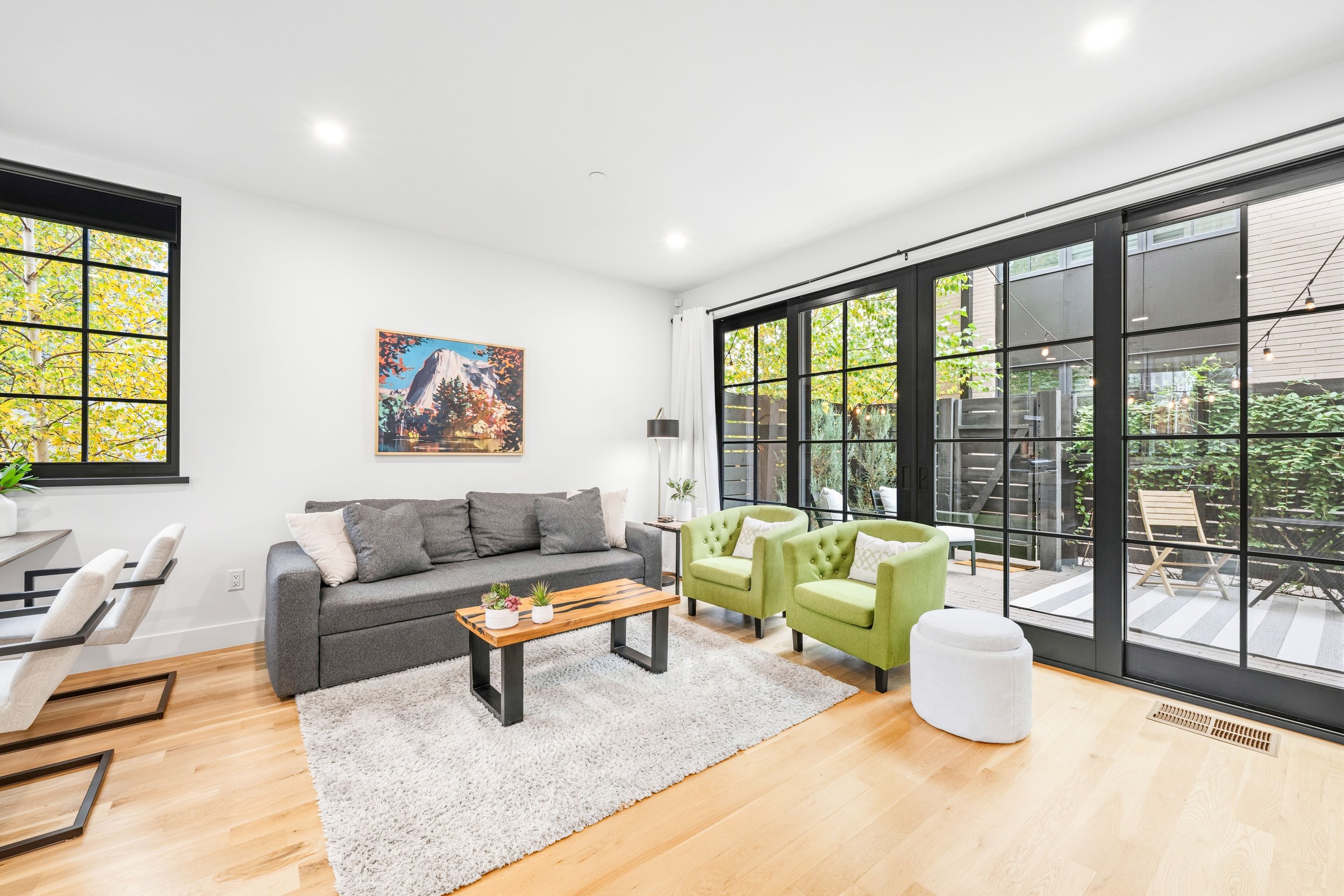 2126PearlSt-111.jpg