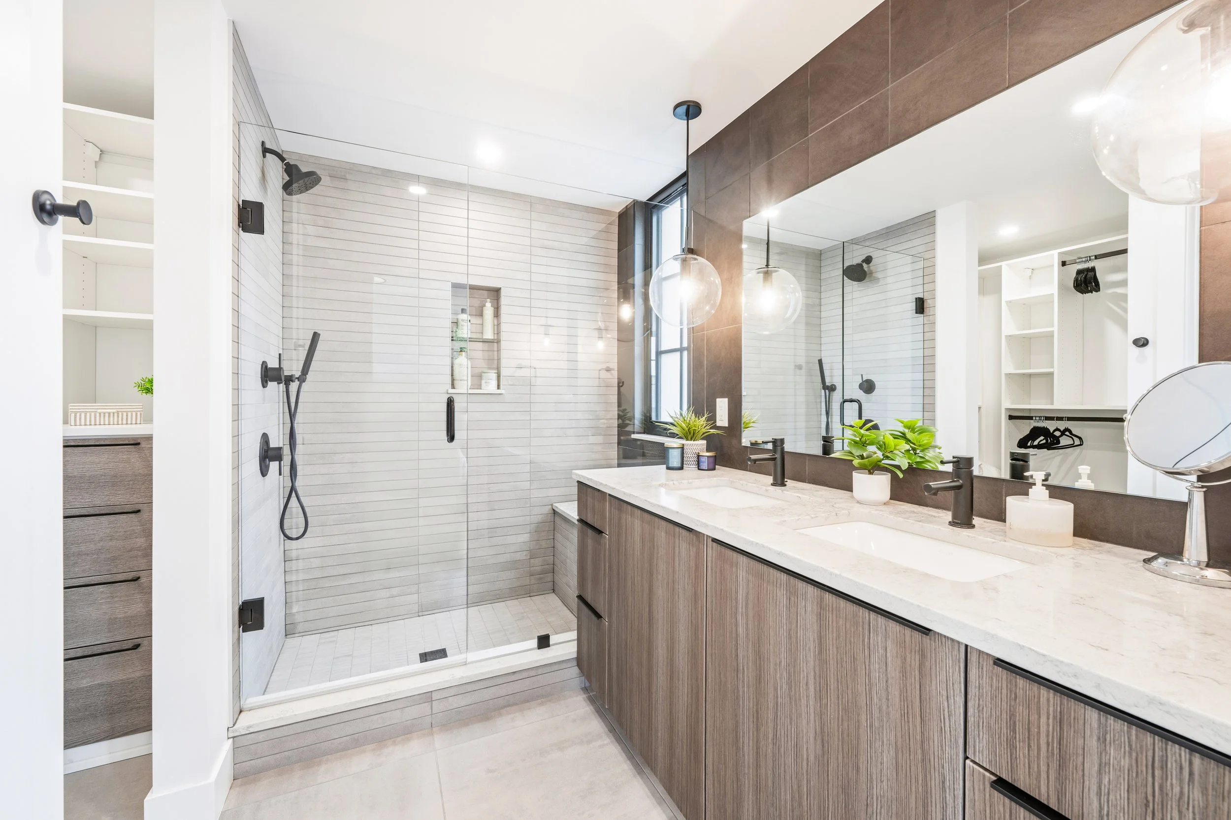 Master ensuite bath