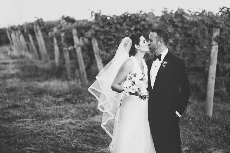 notl-wedding-photgrapher-stratus-vinyards-46.jpg