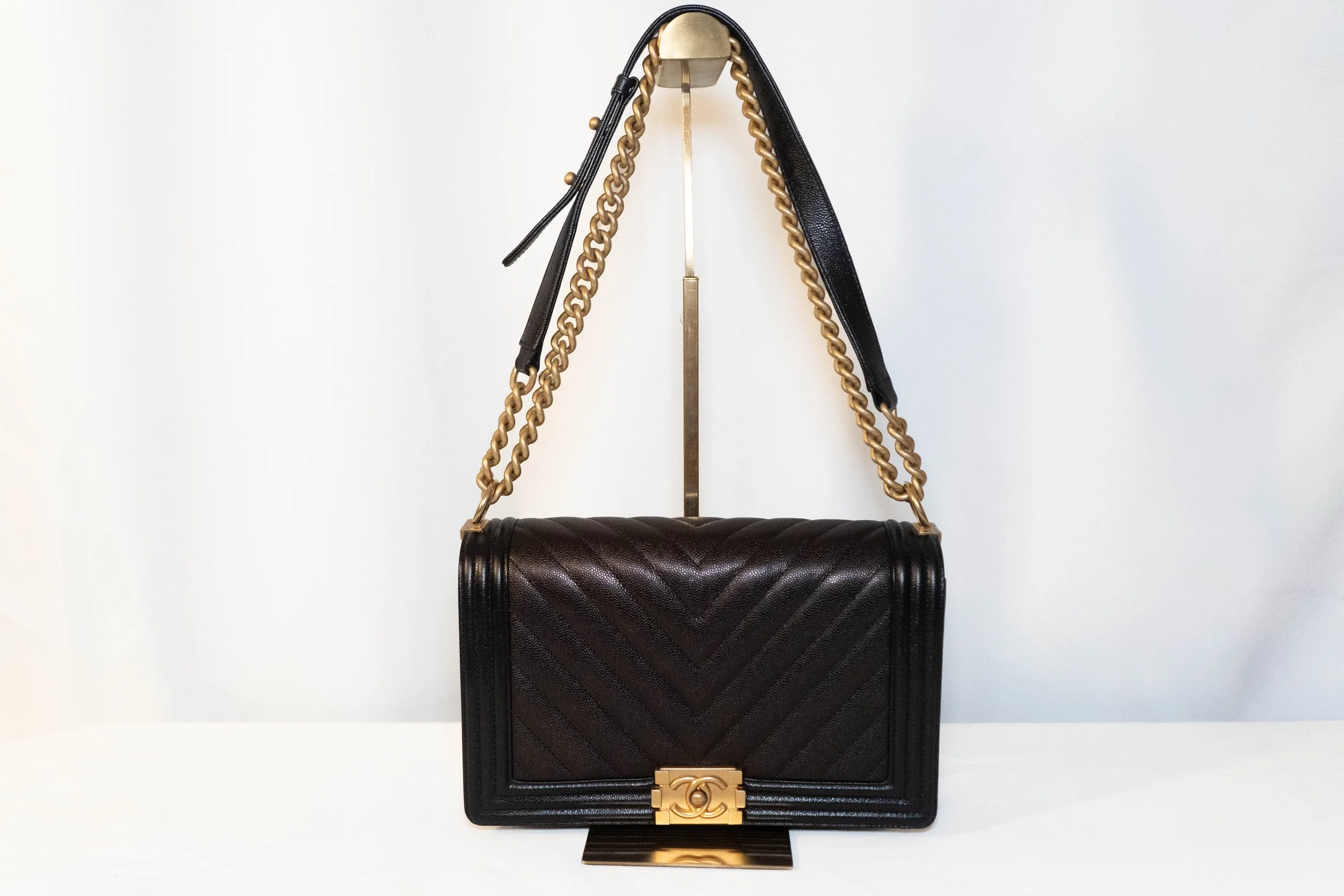 CH03 Chanel: Chevron Boy Bag