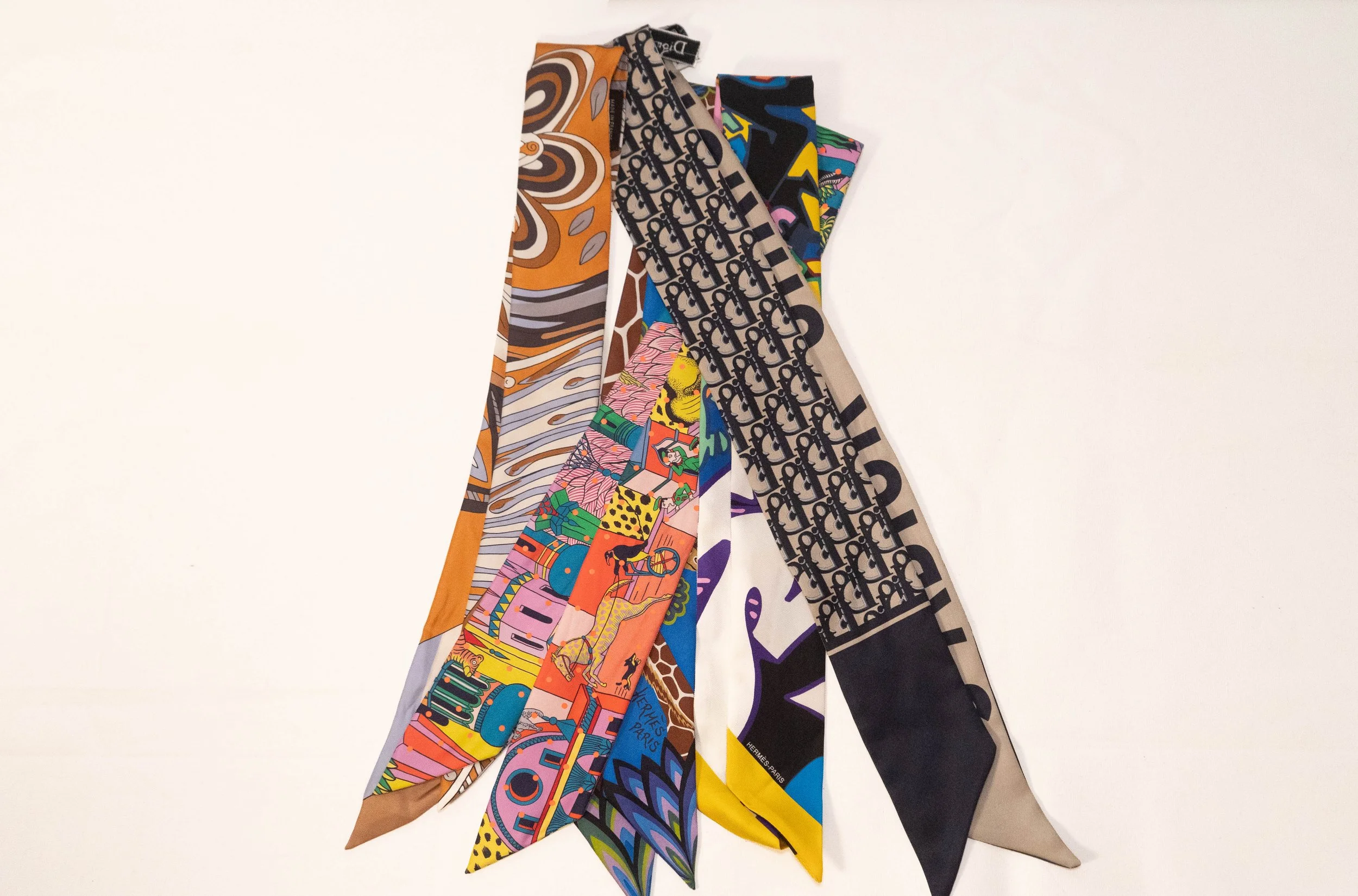 TW SCARVES01.jpg