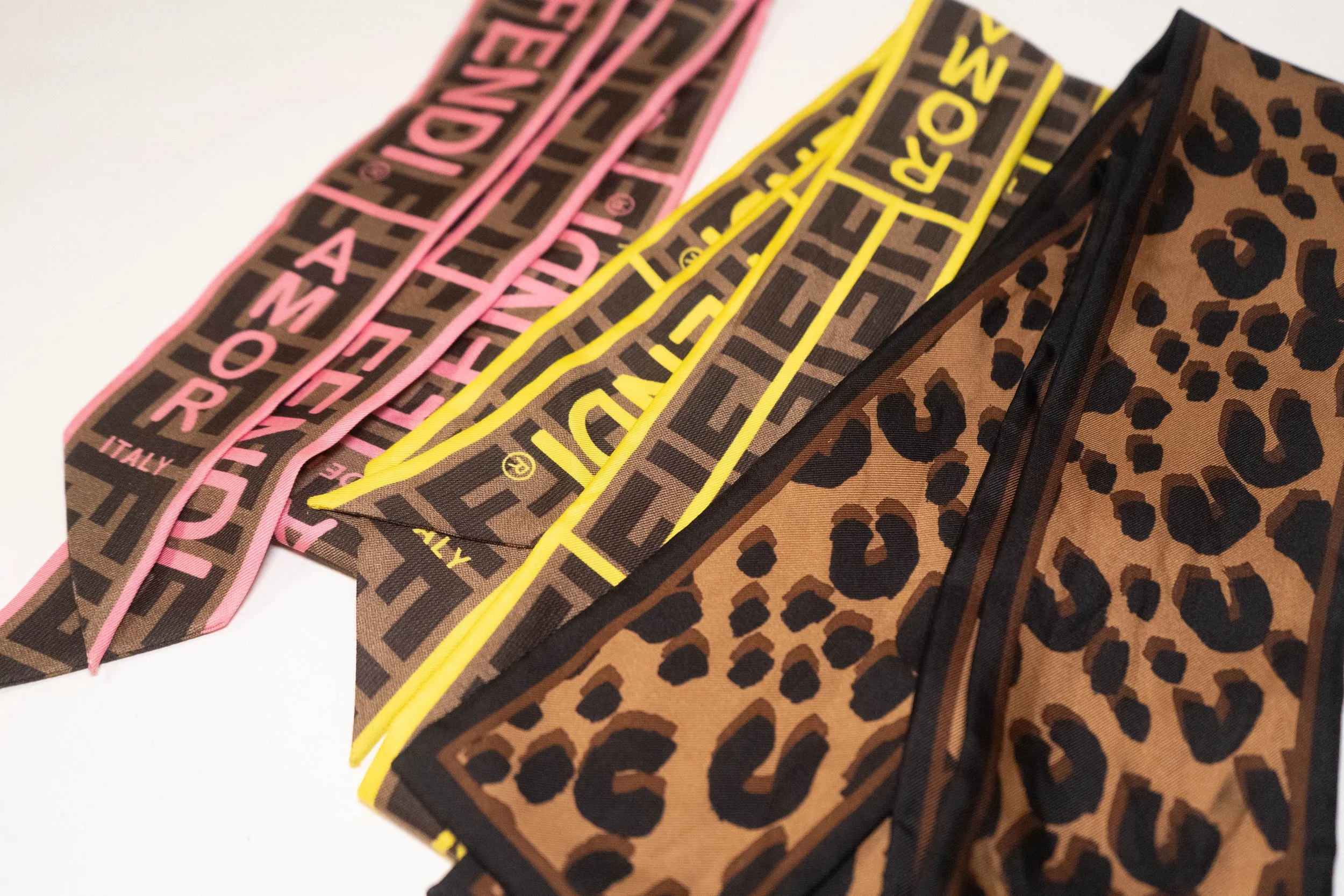TW SCARVES03.jpg