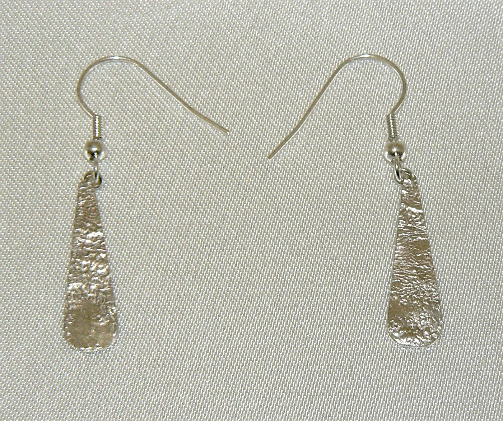 Tiny hammered sterling silver earrings, 25mm