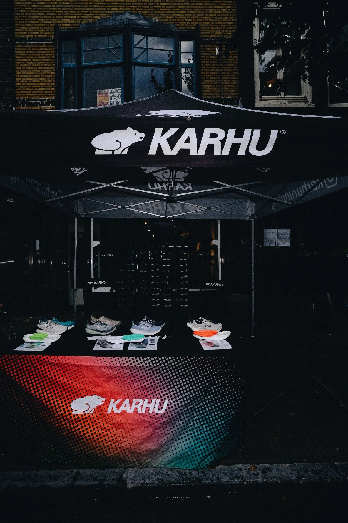 04 VOUS X KARHU ©justinebiesot.jpg
