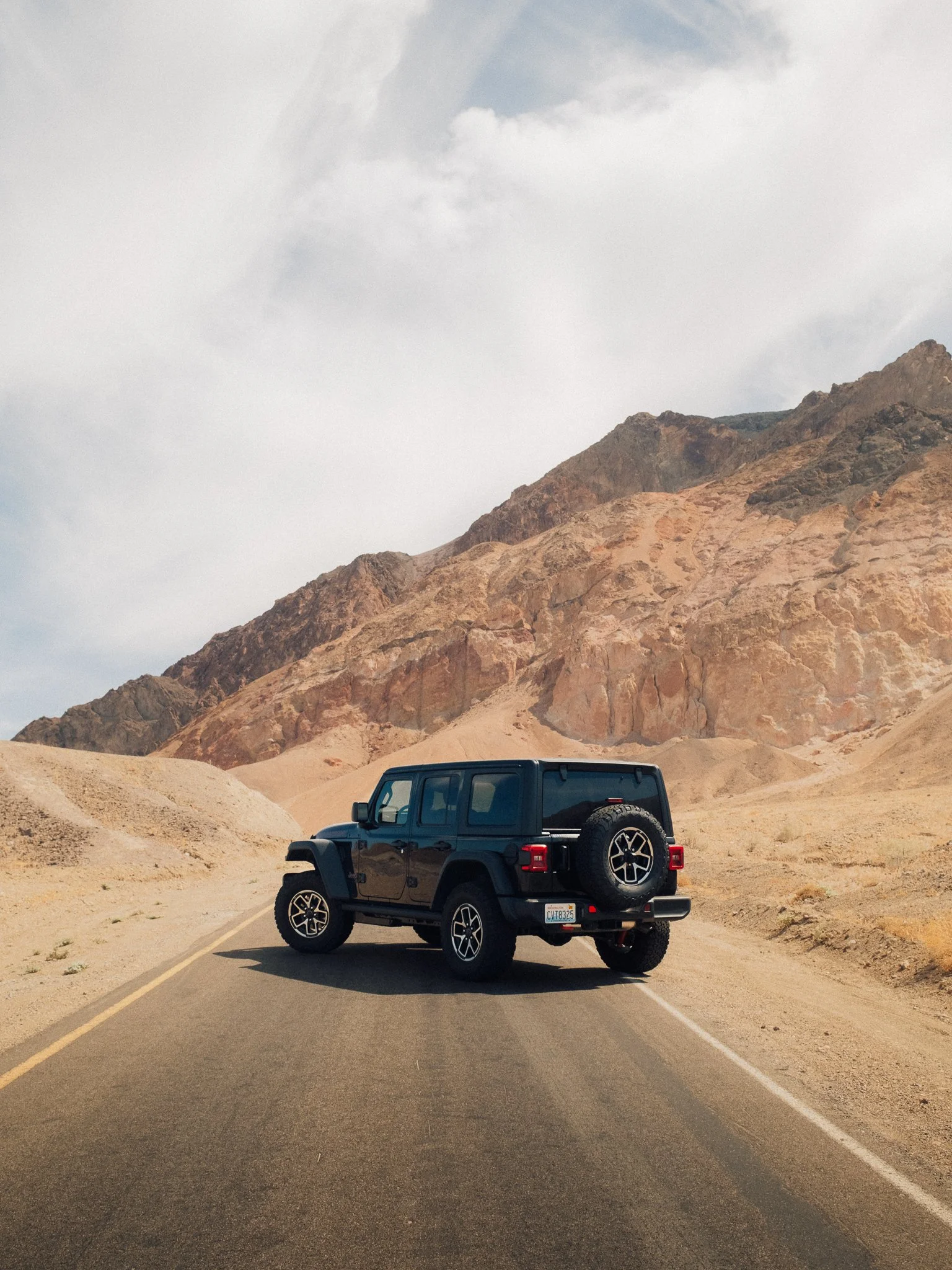 DEATH VALLEY ARTISTS DRIVE.jpg