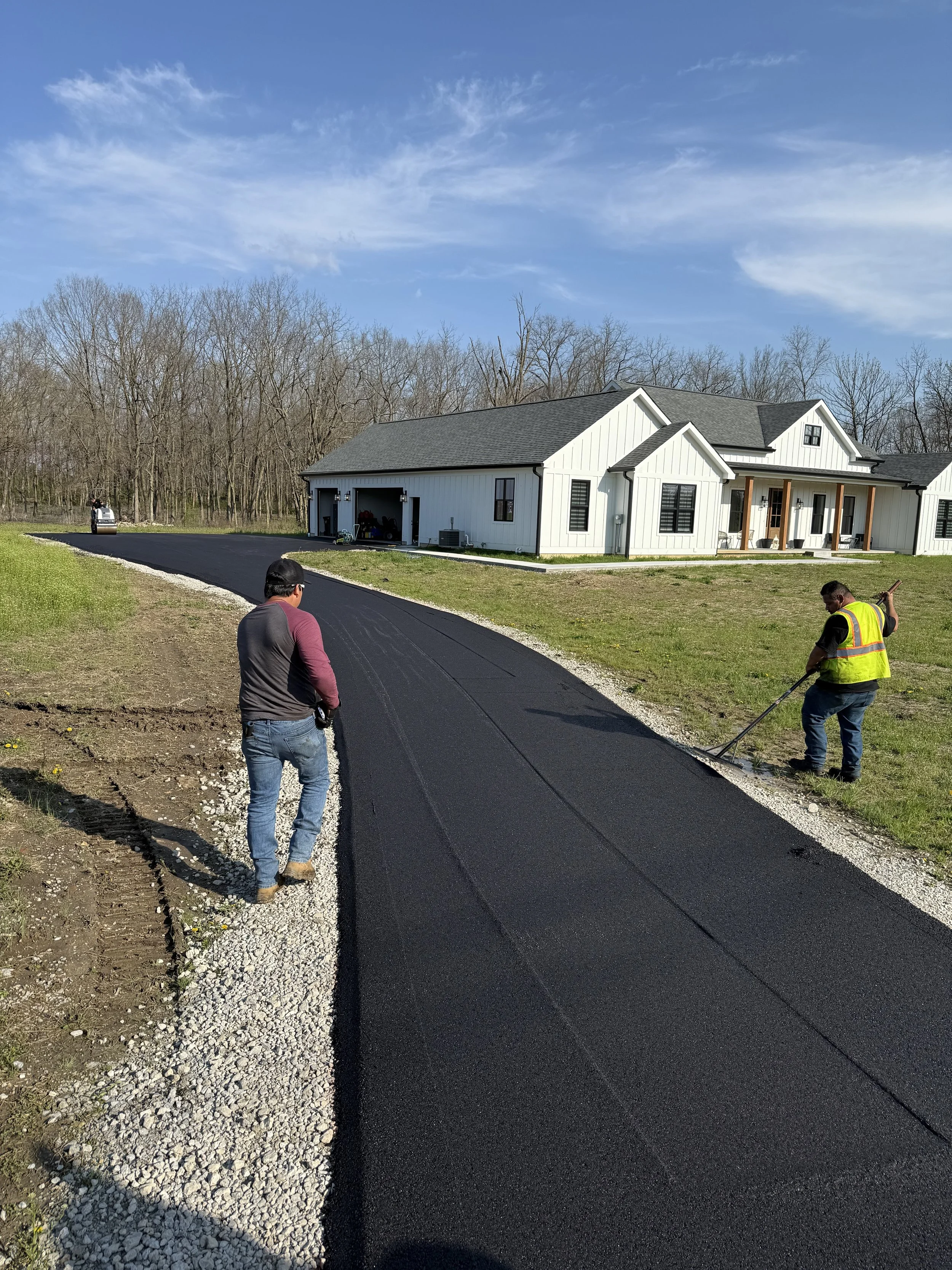Residential Driveway In Waynesville, OH