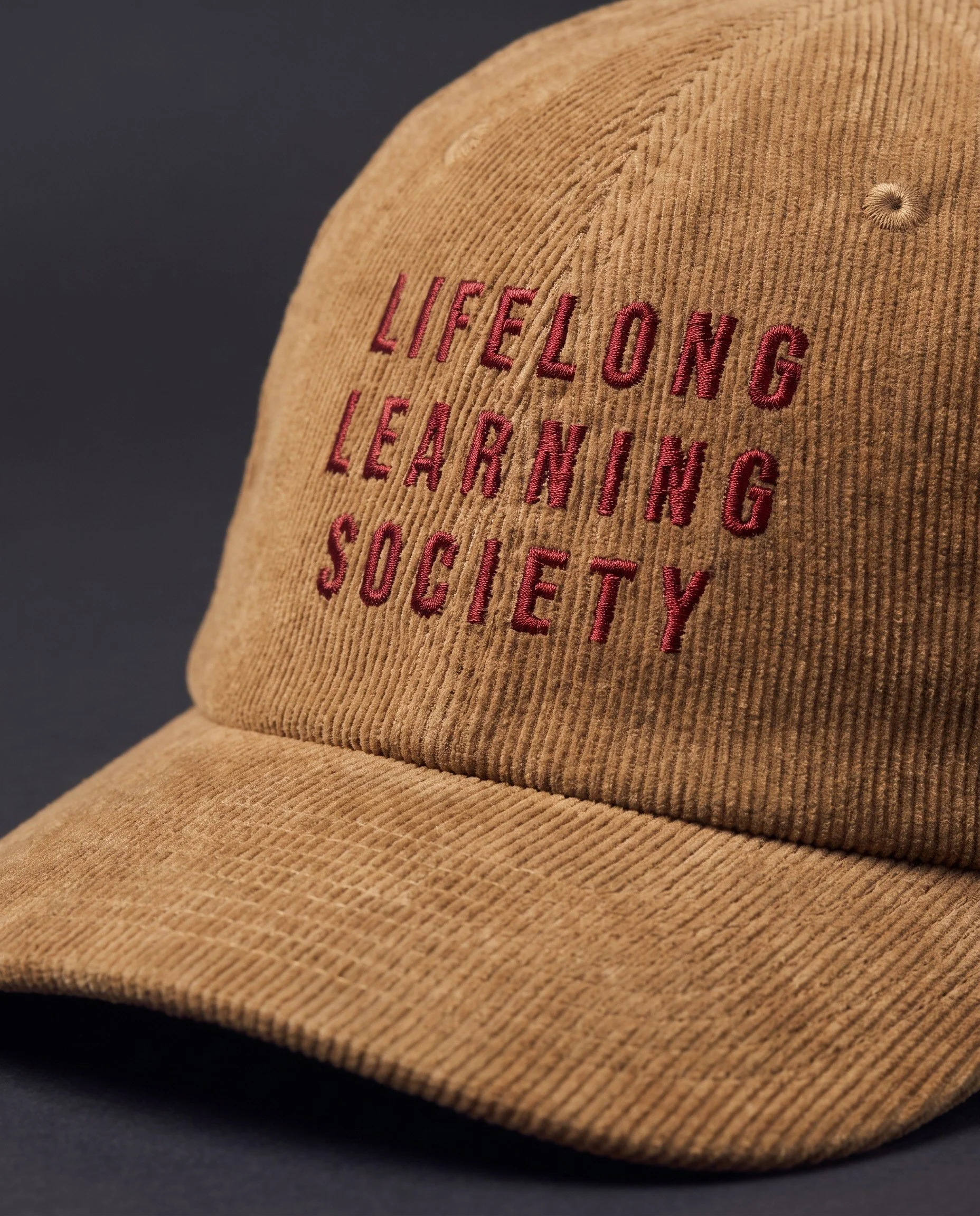KLAR-Cap-Camel-05-Detail-vorn.jpg