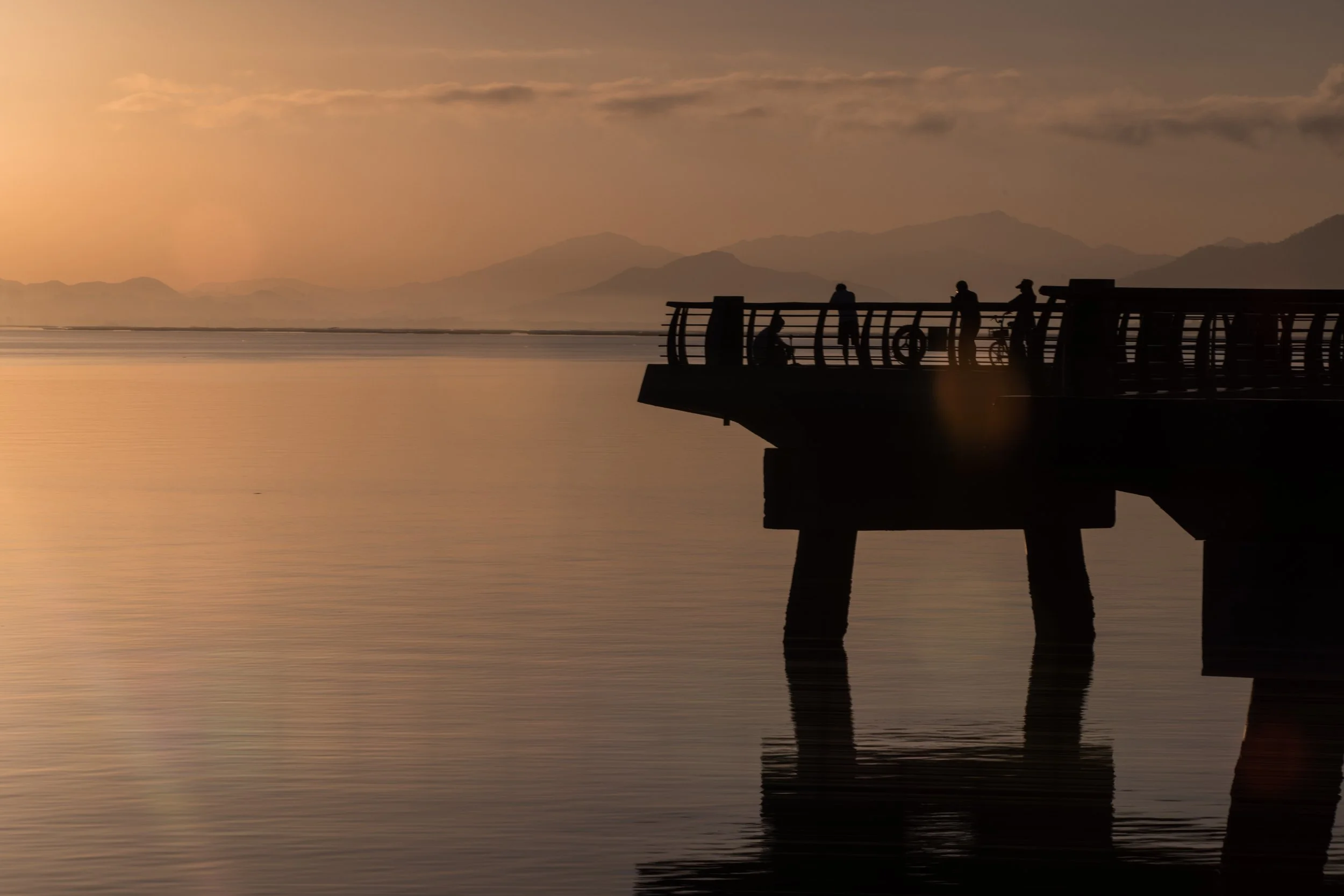 深圳湾日出剧场.jpg