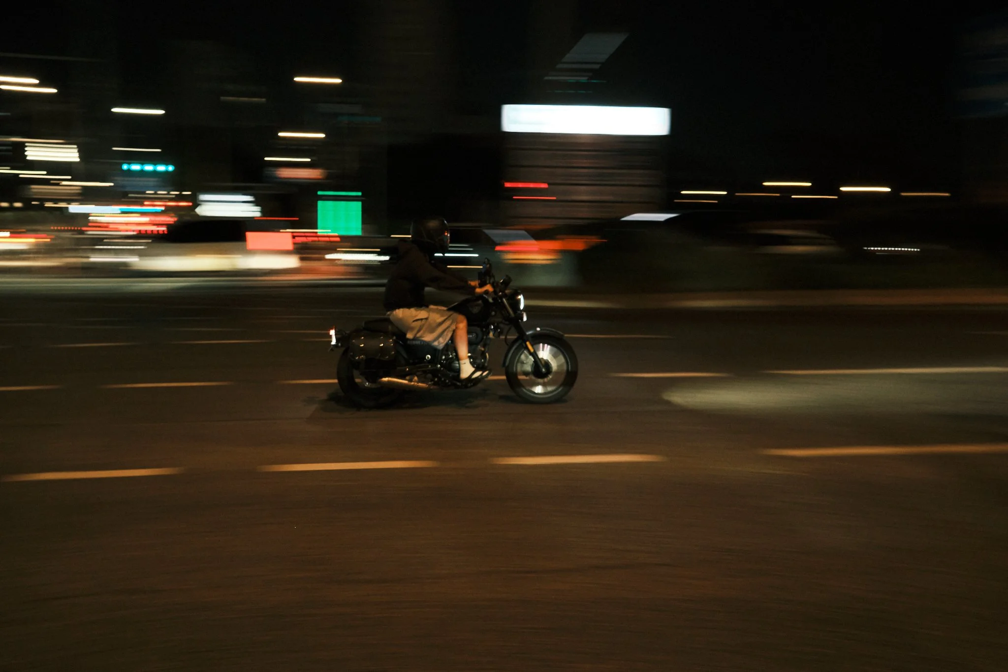 NEONNIGHTS_10.jpg