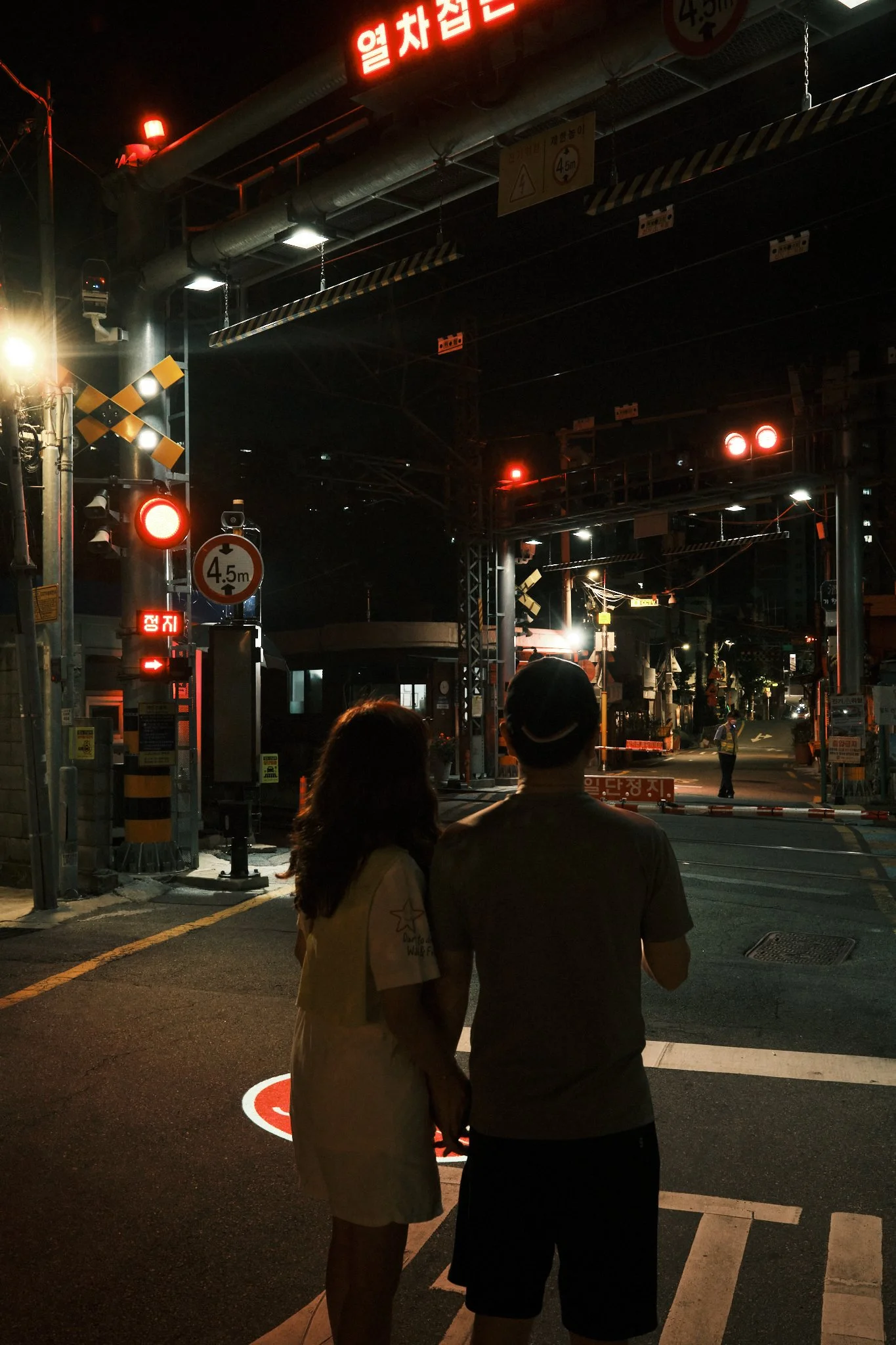 NEONNIGHTS_1.jpg
