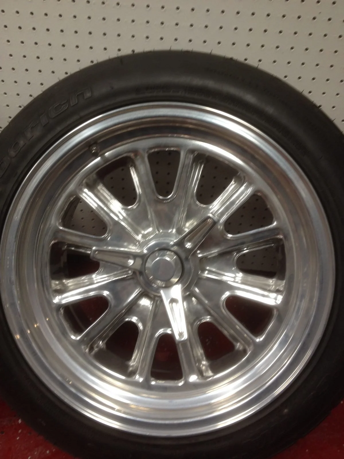 07-wheel-face.jpg