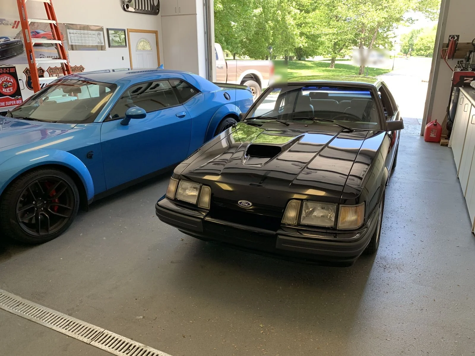 svo-20-garage-challenger.jpg
