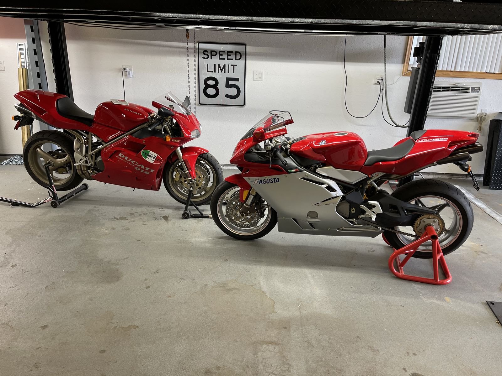 mv-h06-with-ducati.jpg