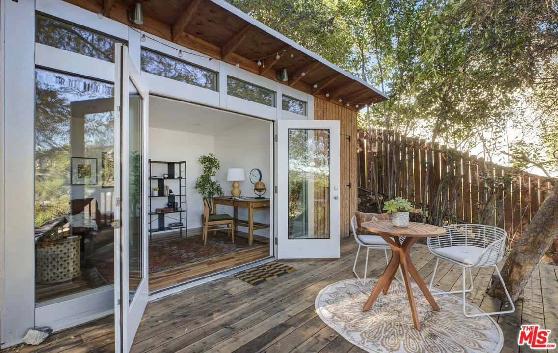 3206 Betty Dr | Patio