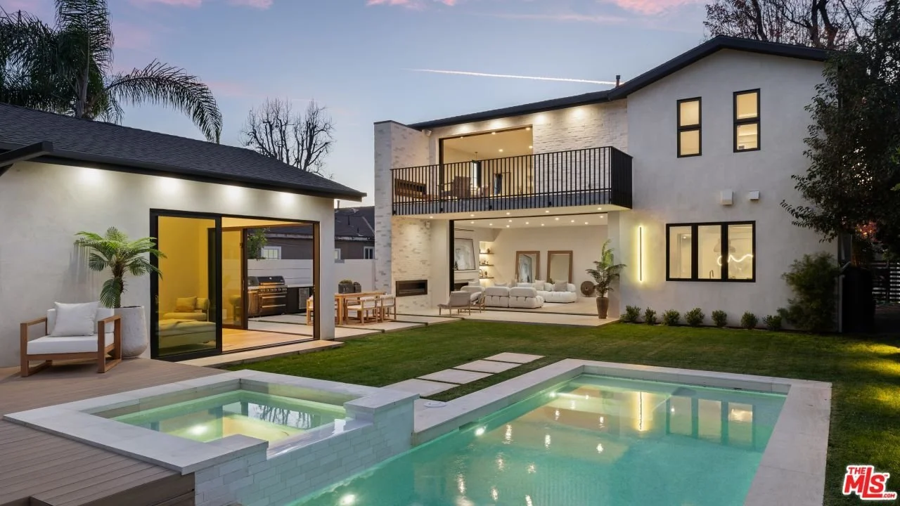 4740 Sunnyslope Ave | Pool