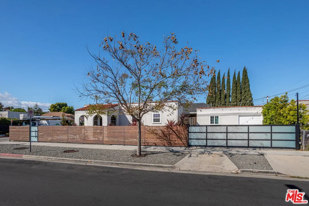 1248 S Mullen Ave, Los Angeles, CA 90019