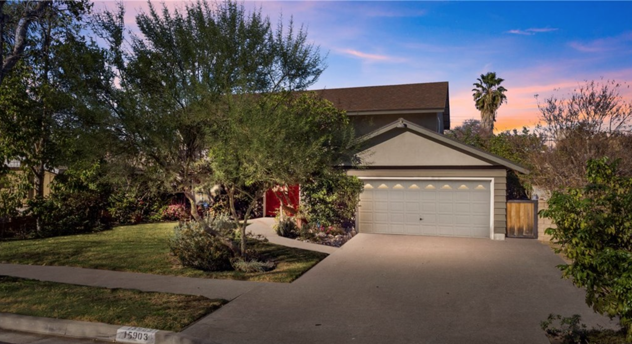 15903 Sunburst St | North Hills