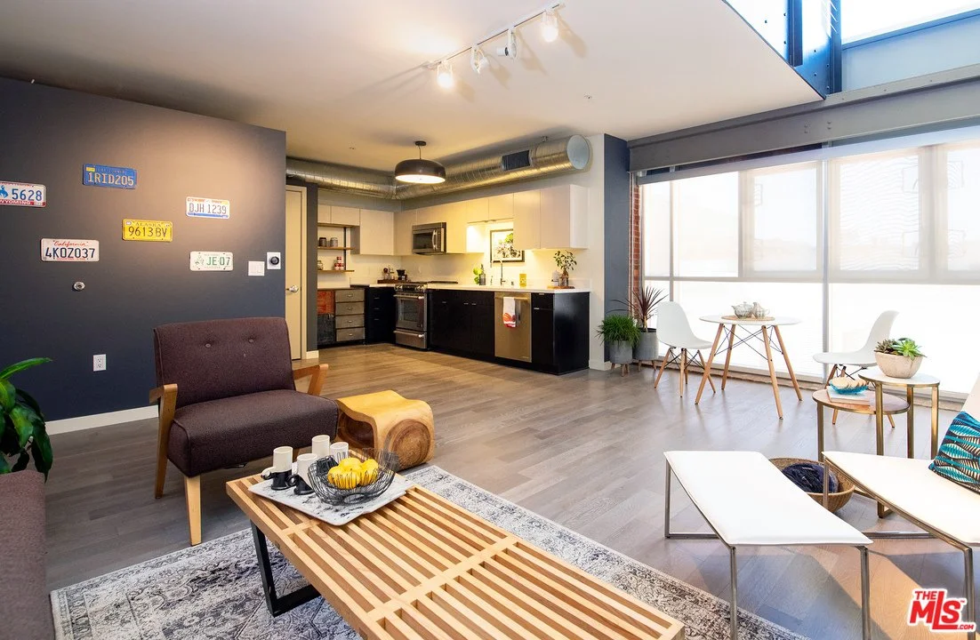 527 Molino St #302 | Arts District