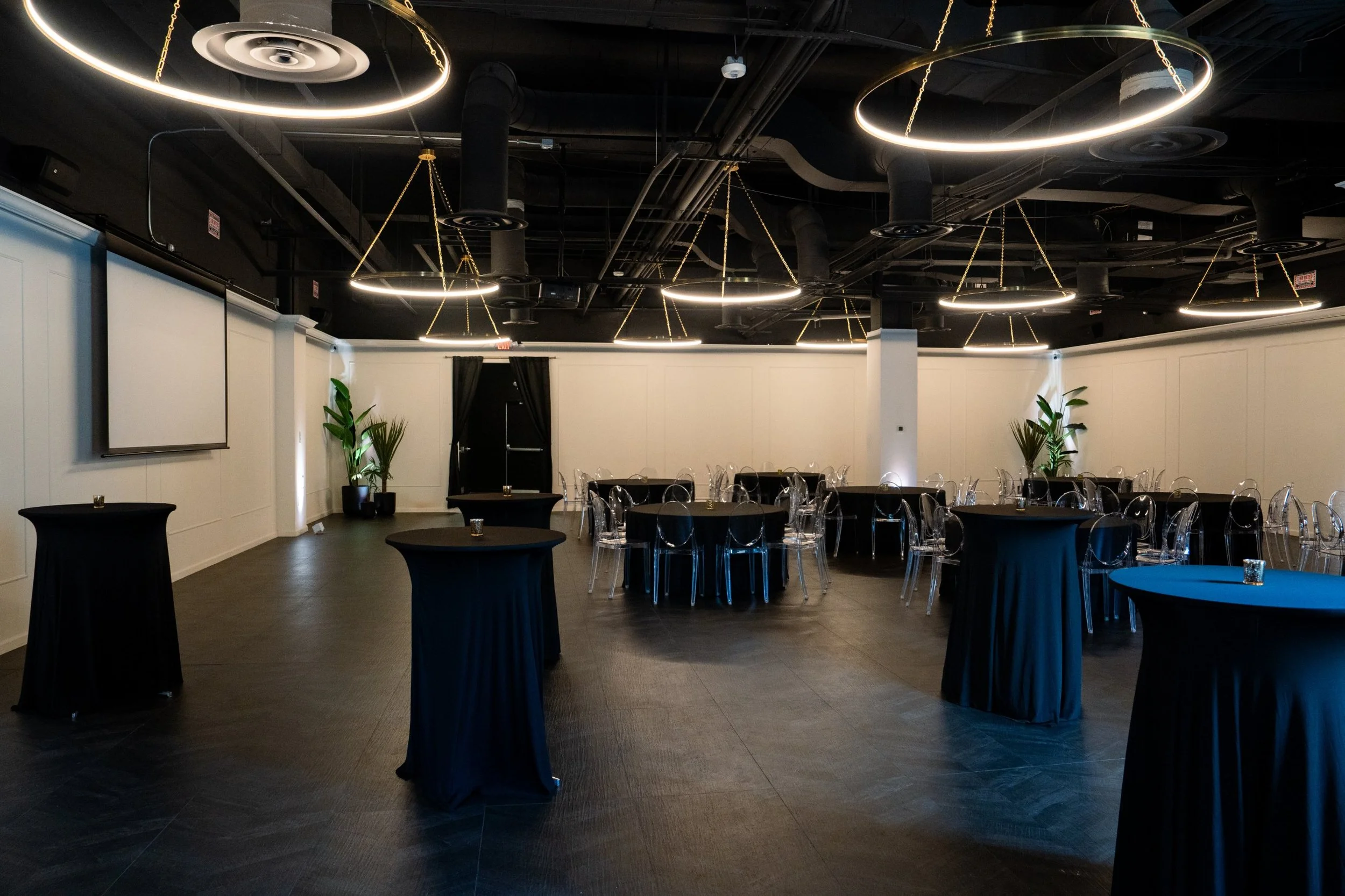 The Agave Room private event space at Pointe Orlando set for a reception