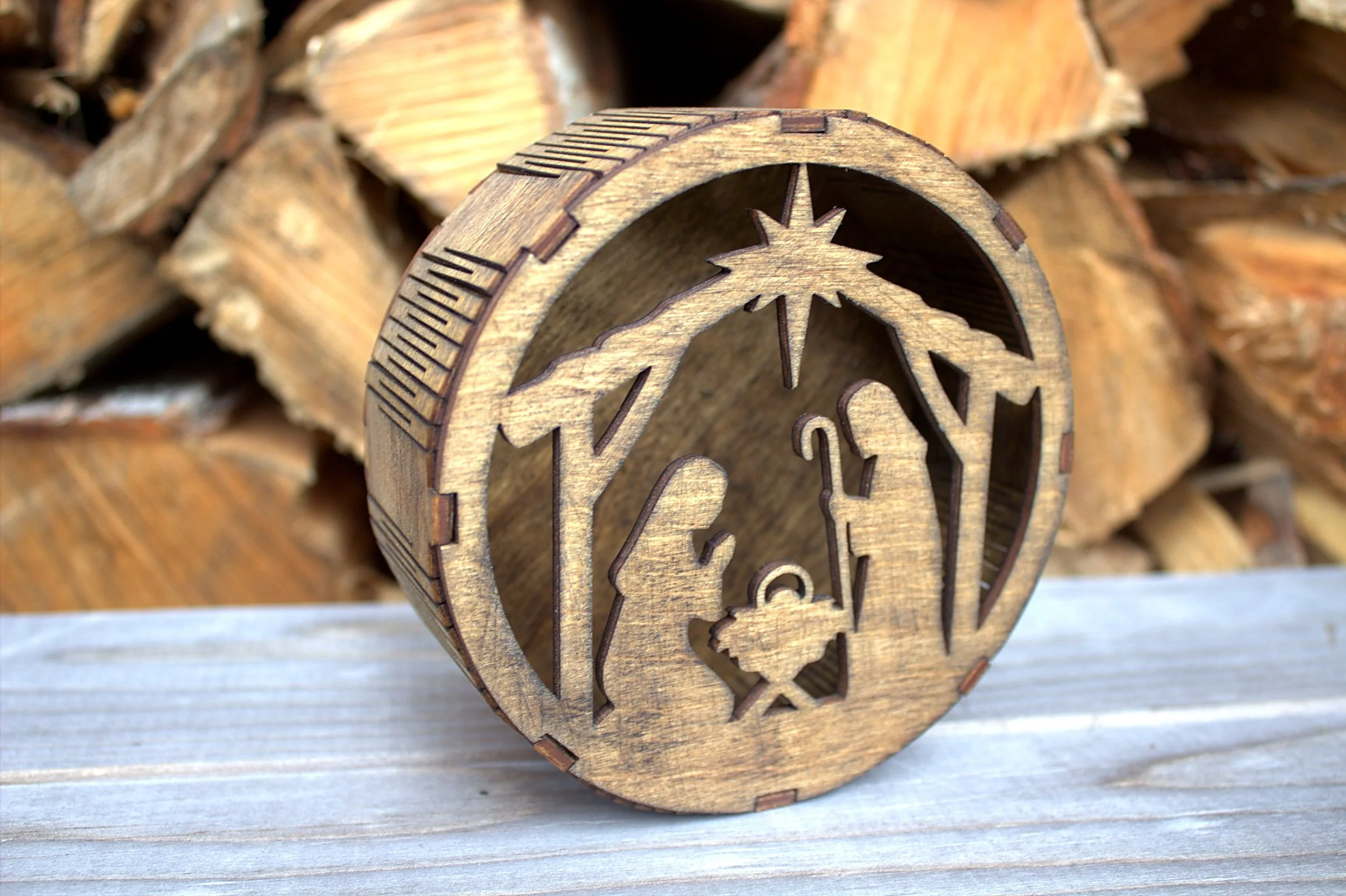 Laser-cut nativity scene disc