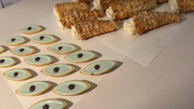 Pastries glazed in Naturofloor sage green