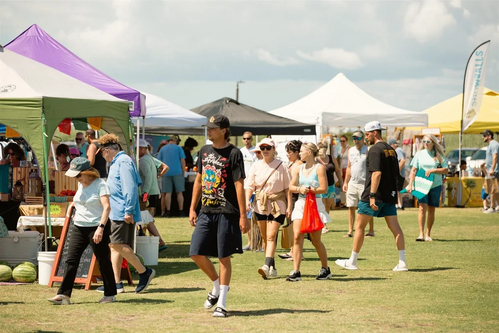 A busy summer market afternoon