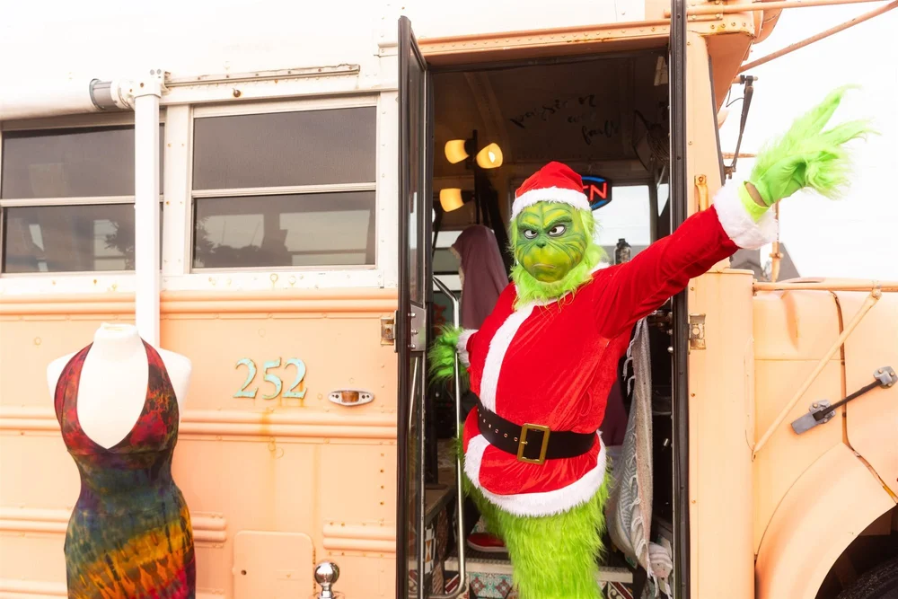 The Grinch at the vintage bus
