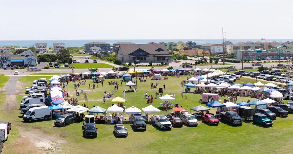 The market ring at treetop height