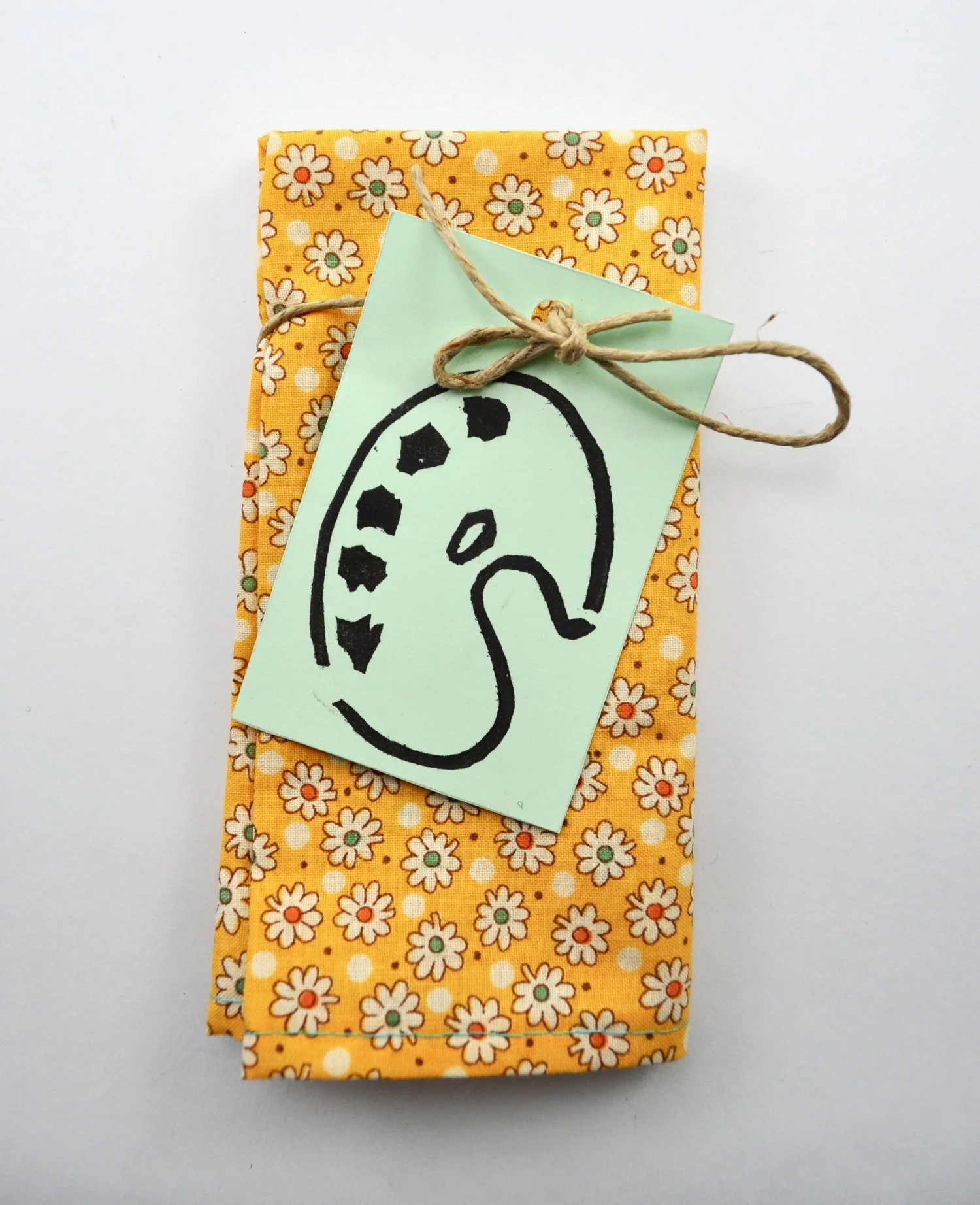 Bookmaking — patterned cloth covers — Detail / alternate view