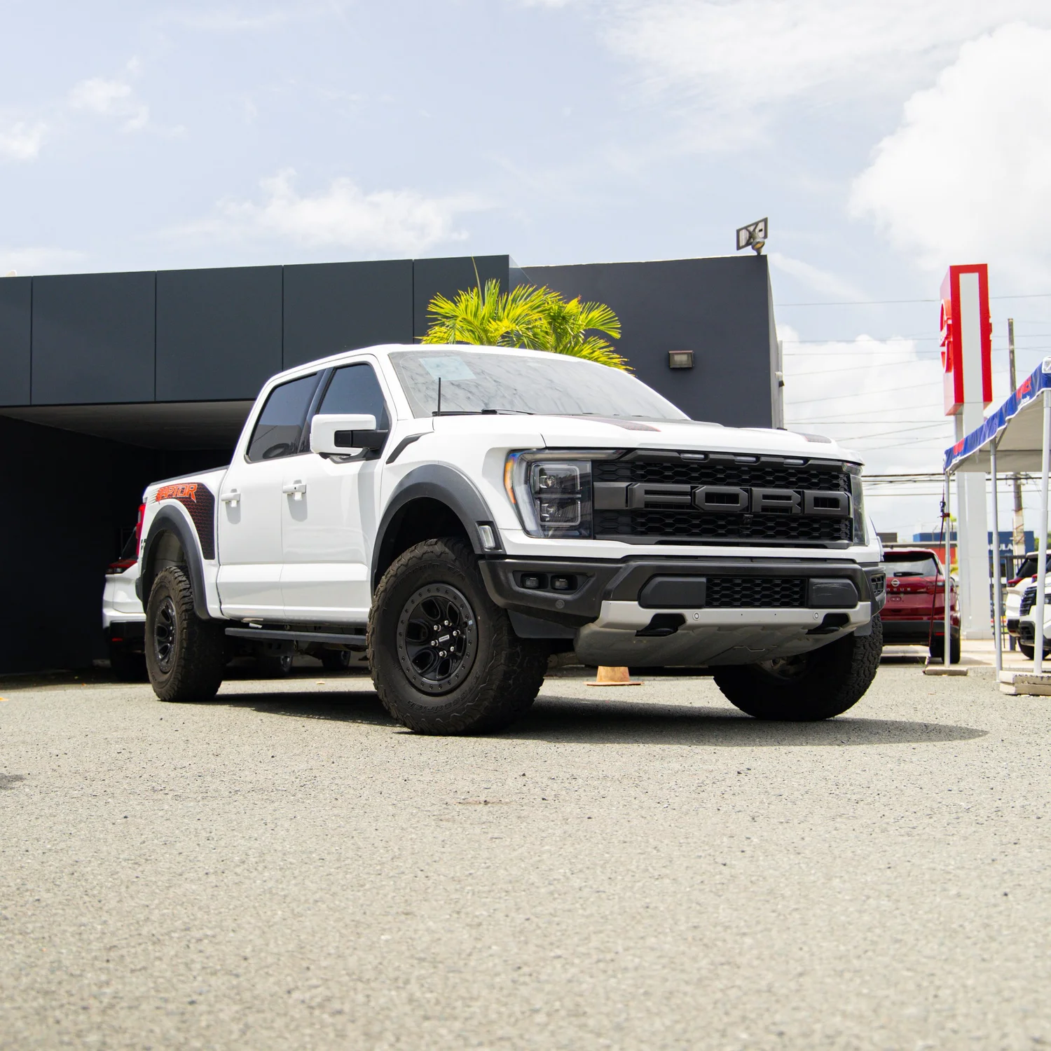 Ford F-150 Raptor SuperCrew 4WD 2023