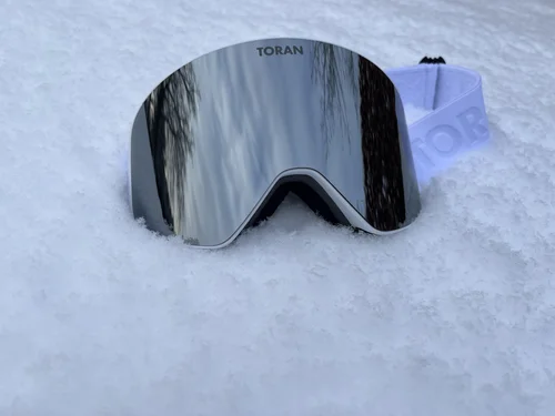 TORAN Chrome skibrille med magnetisk sølvlinse i sneen