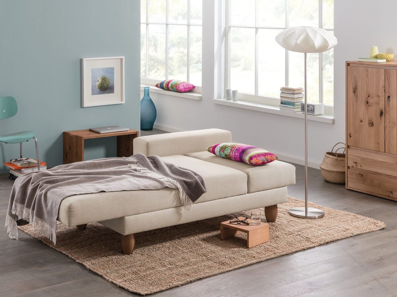 Zedulo 2 ottoman pulled out into a single bed