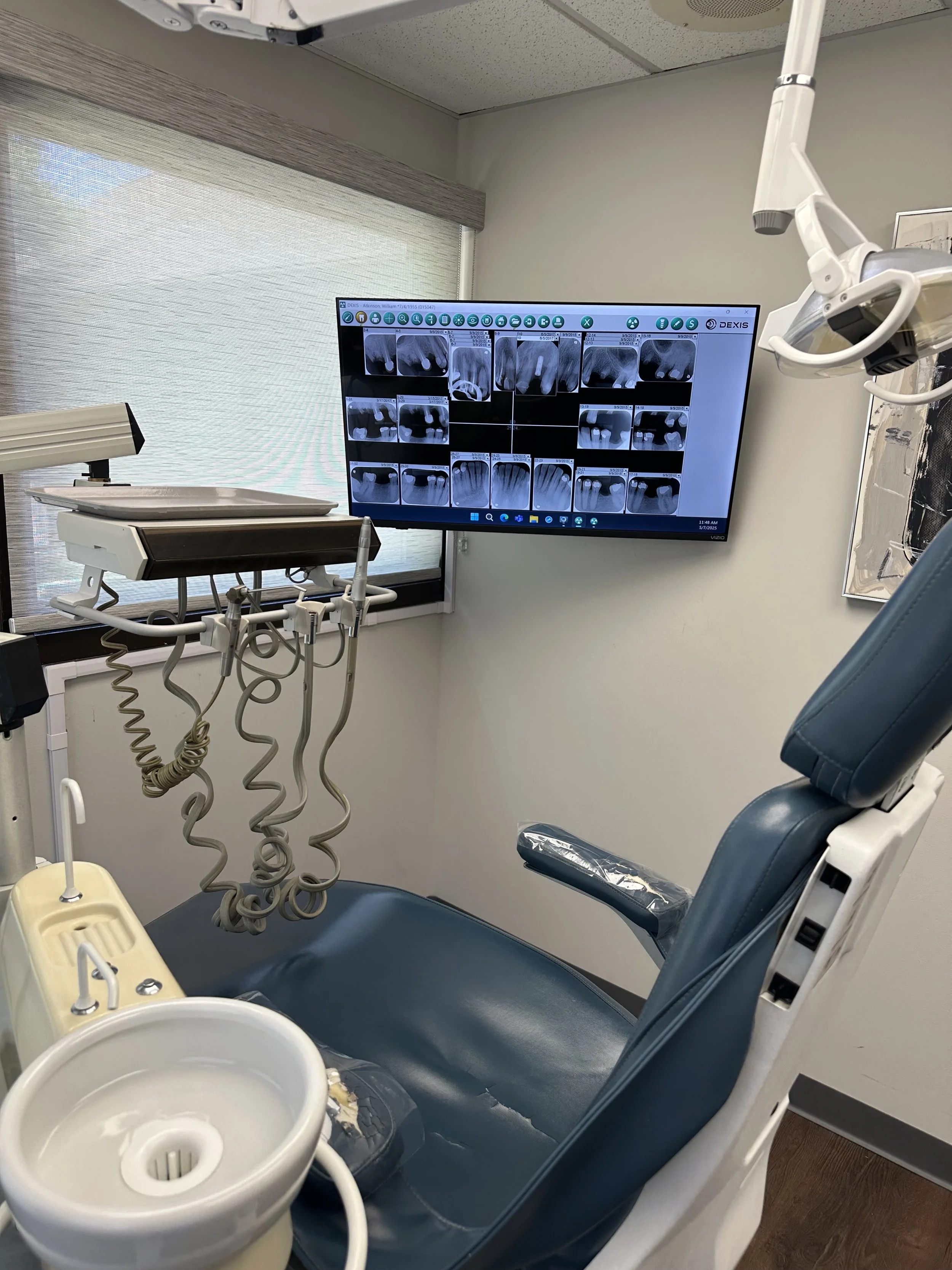 Dental imaging workstation