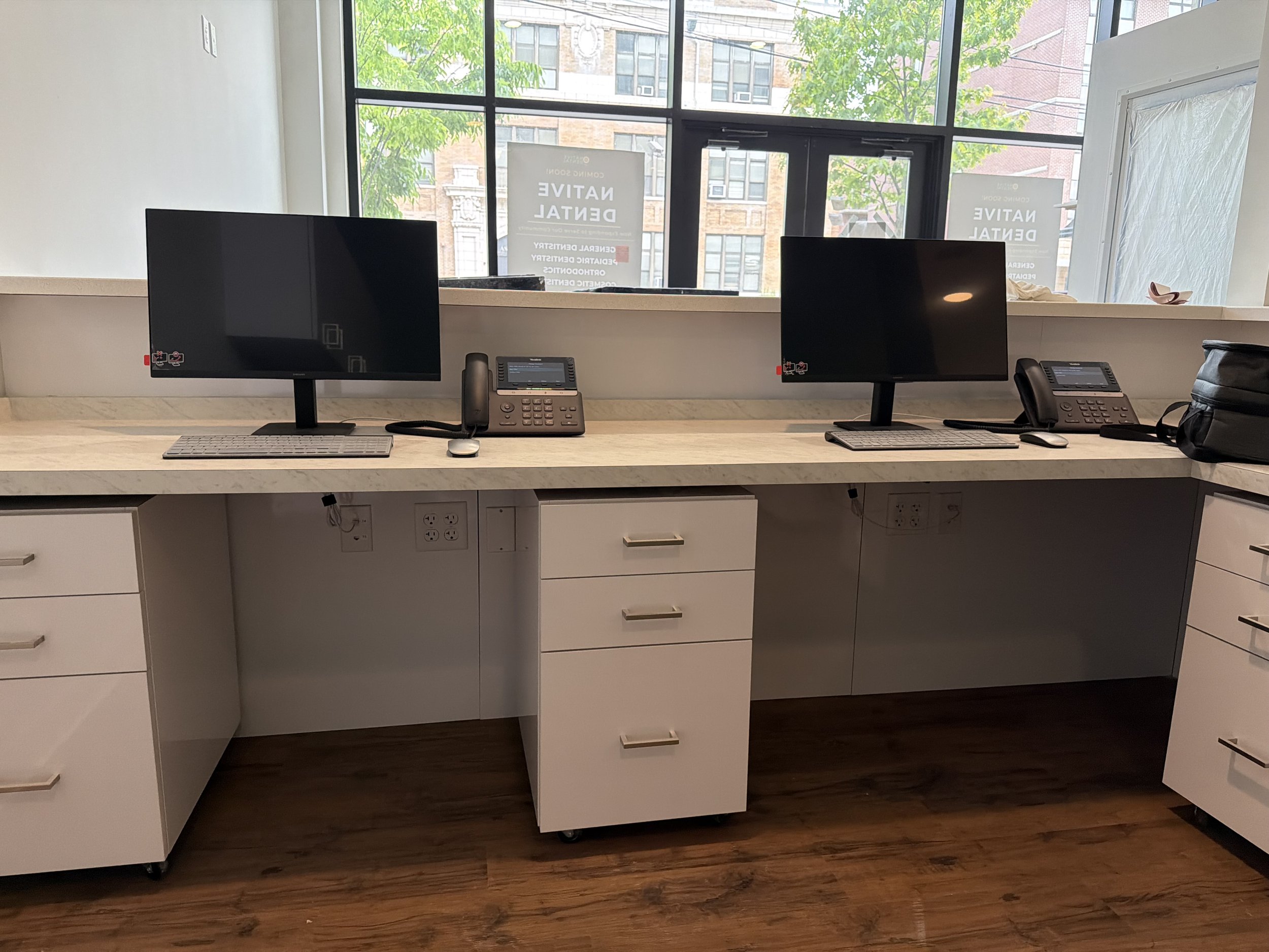 Dental reception workstations