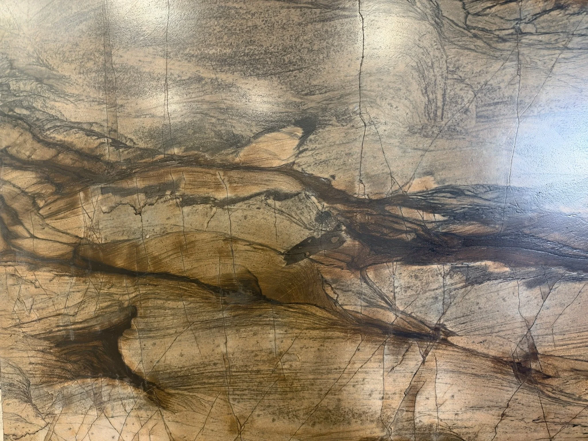 Amber & charcoal stone slab detail