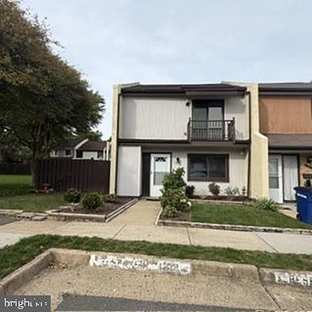 1318 Wexford Ct