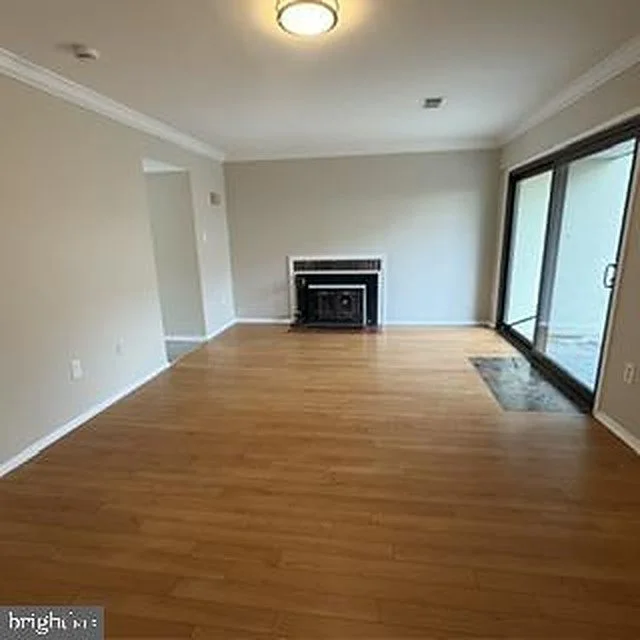 1318 Wexford Ct photo 4