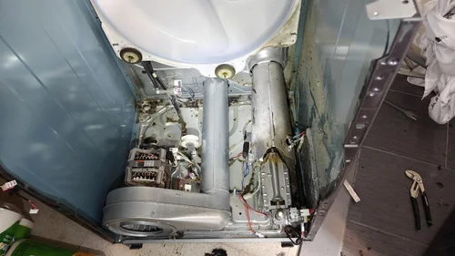 Dryer drum disassembly and repair