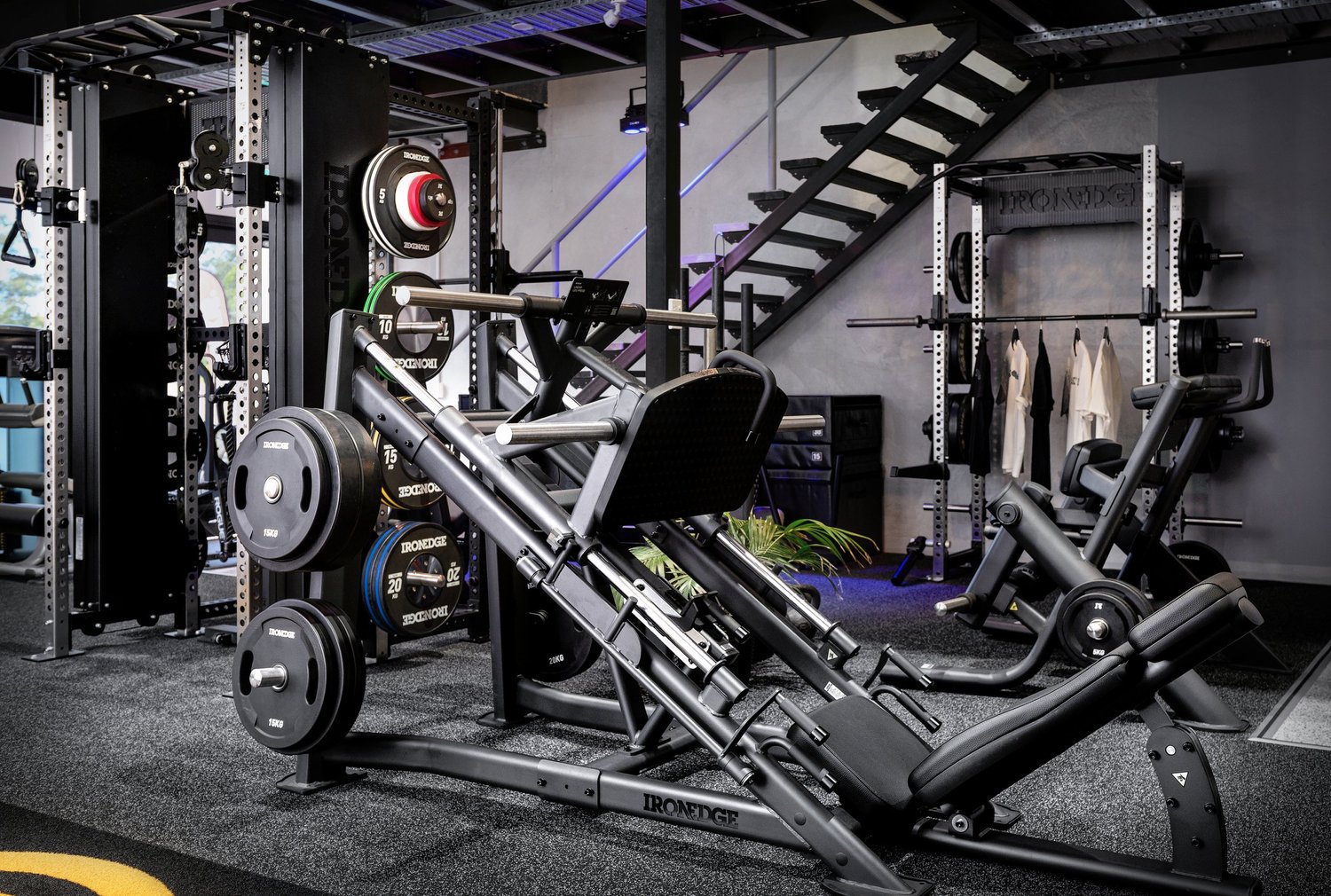 Leg press and power racks at LUXGYM Cooroy