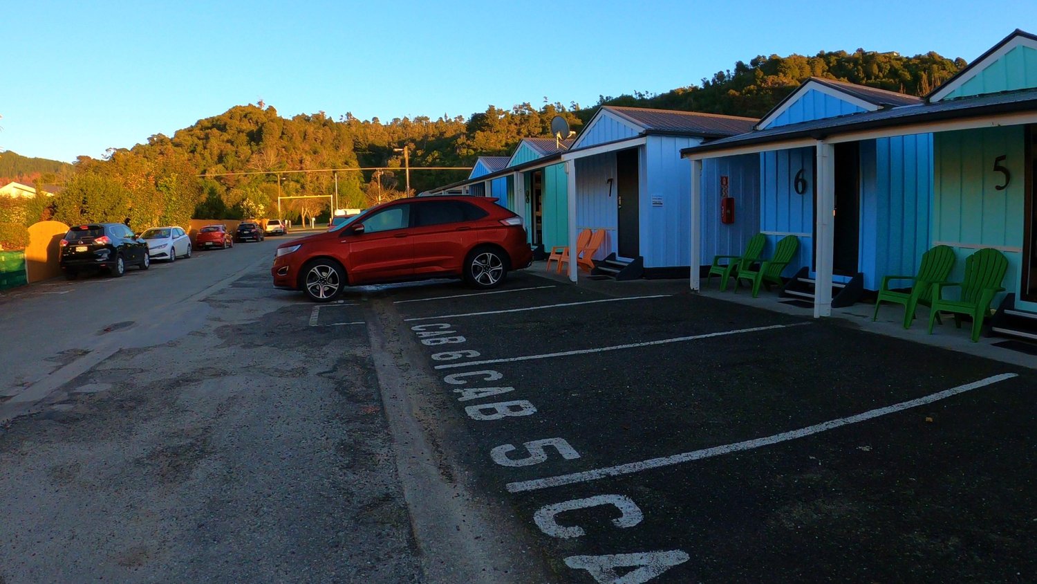 The cabin where our family stayed at Kaiteriteri Recreation Reserve
