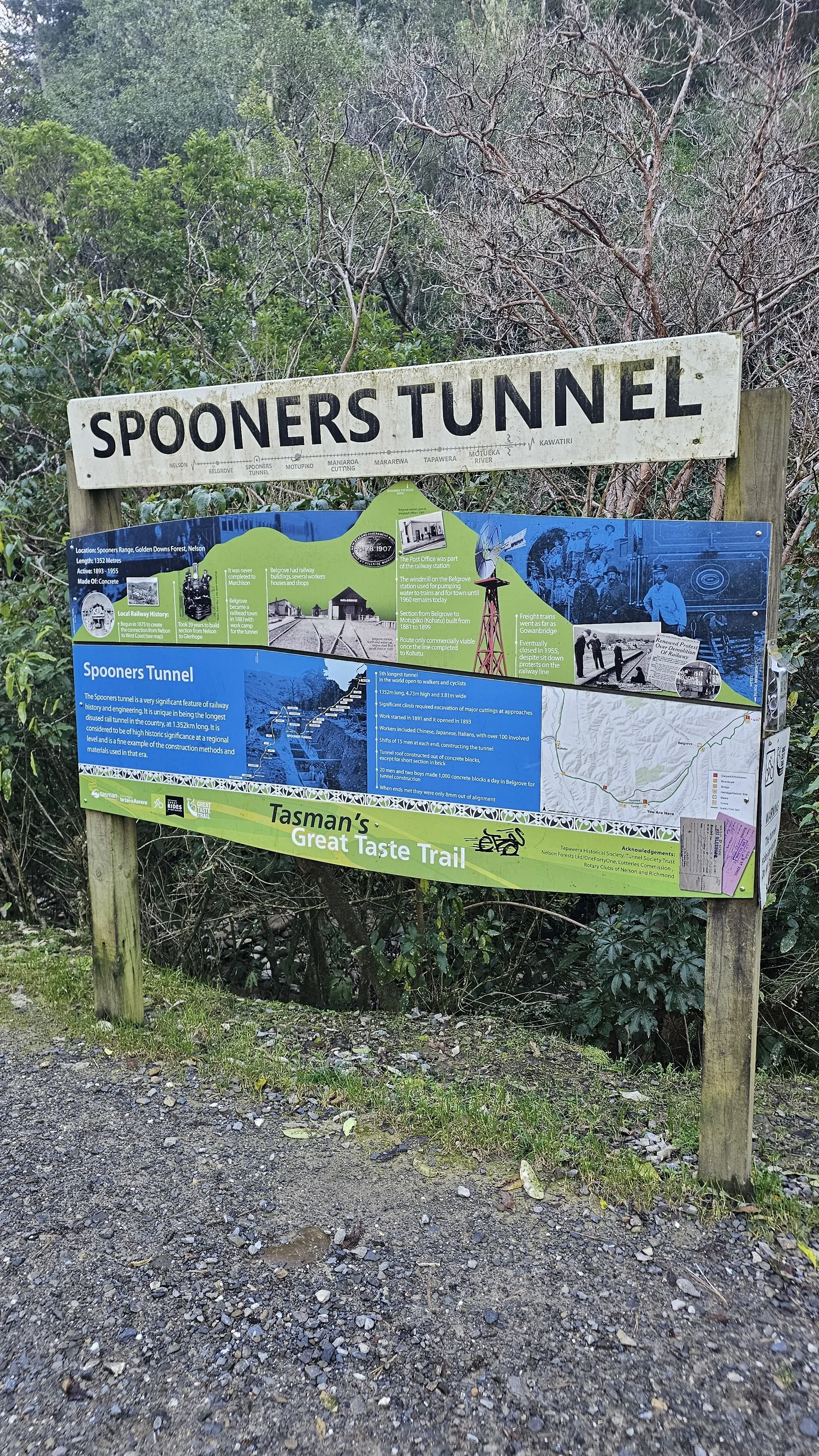 Spooners Tunnel information sign