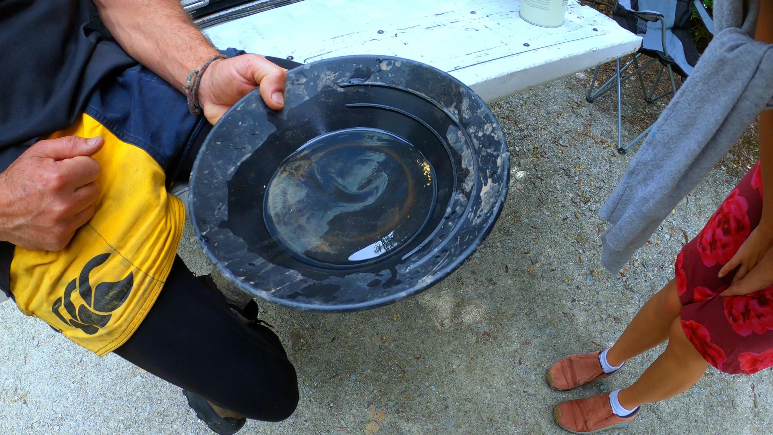 Gold pan being used at Slab Hut Creek