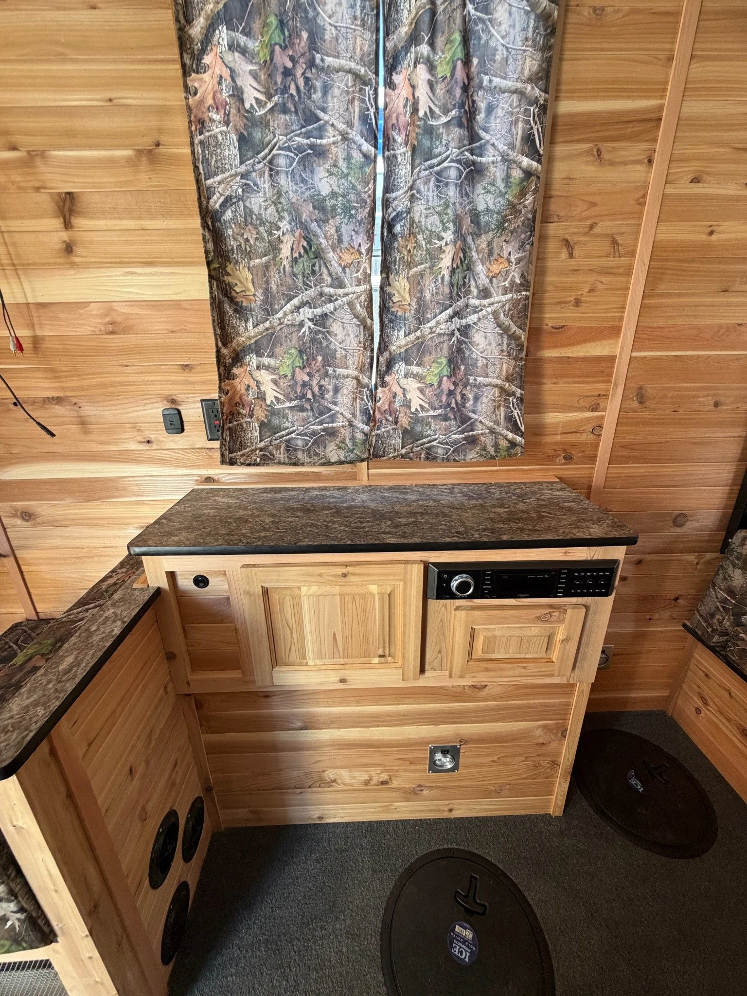 Ice Castle Mille Lacs rental interior