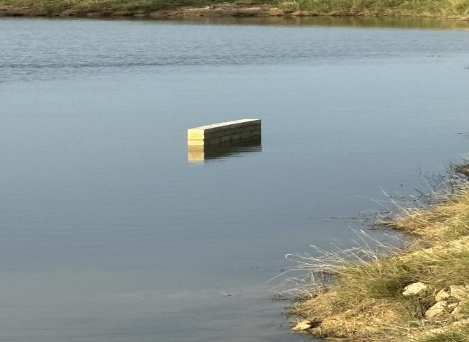 Wall in water