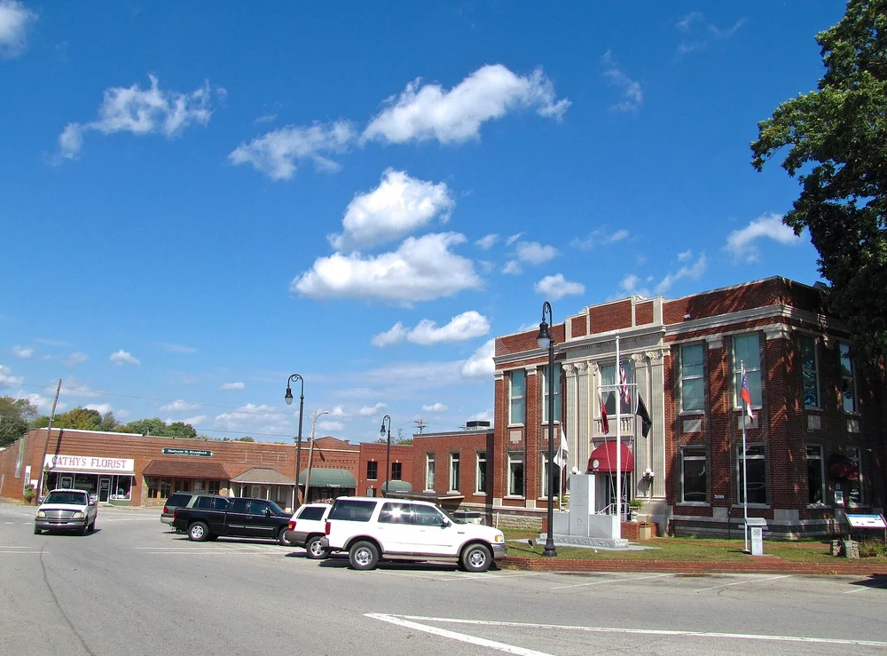 Macon County Courthouse in Lafayette, Tennessee